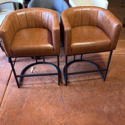 Set Of 2  Bar Stools Maple Brown And Black $70