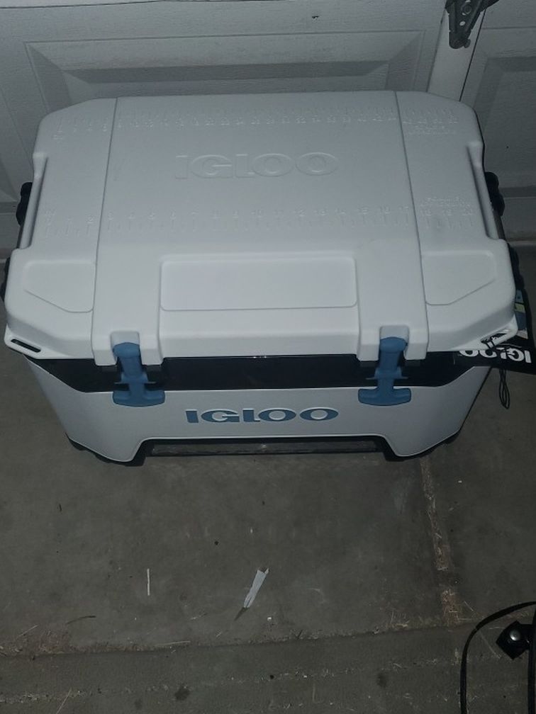 Bmx 52 Rugged Cooler