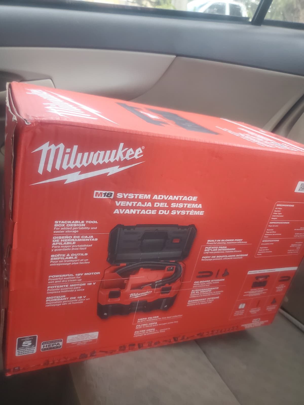 Milwaukee Vacuum