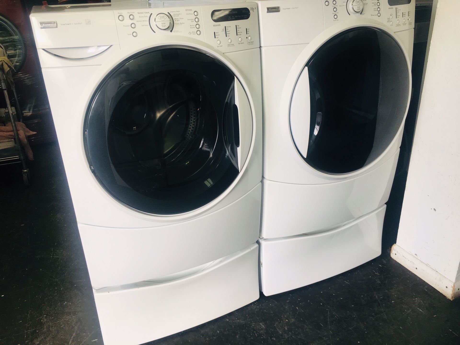 Kenmore Elite He3t Front Load Set With Pedestals for Sale in Layton, UT