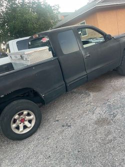 Pickup truck