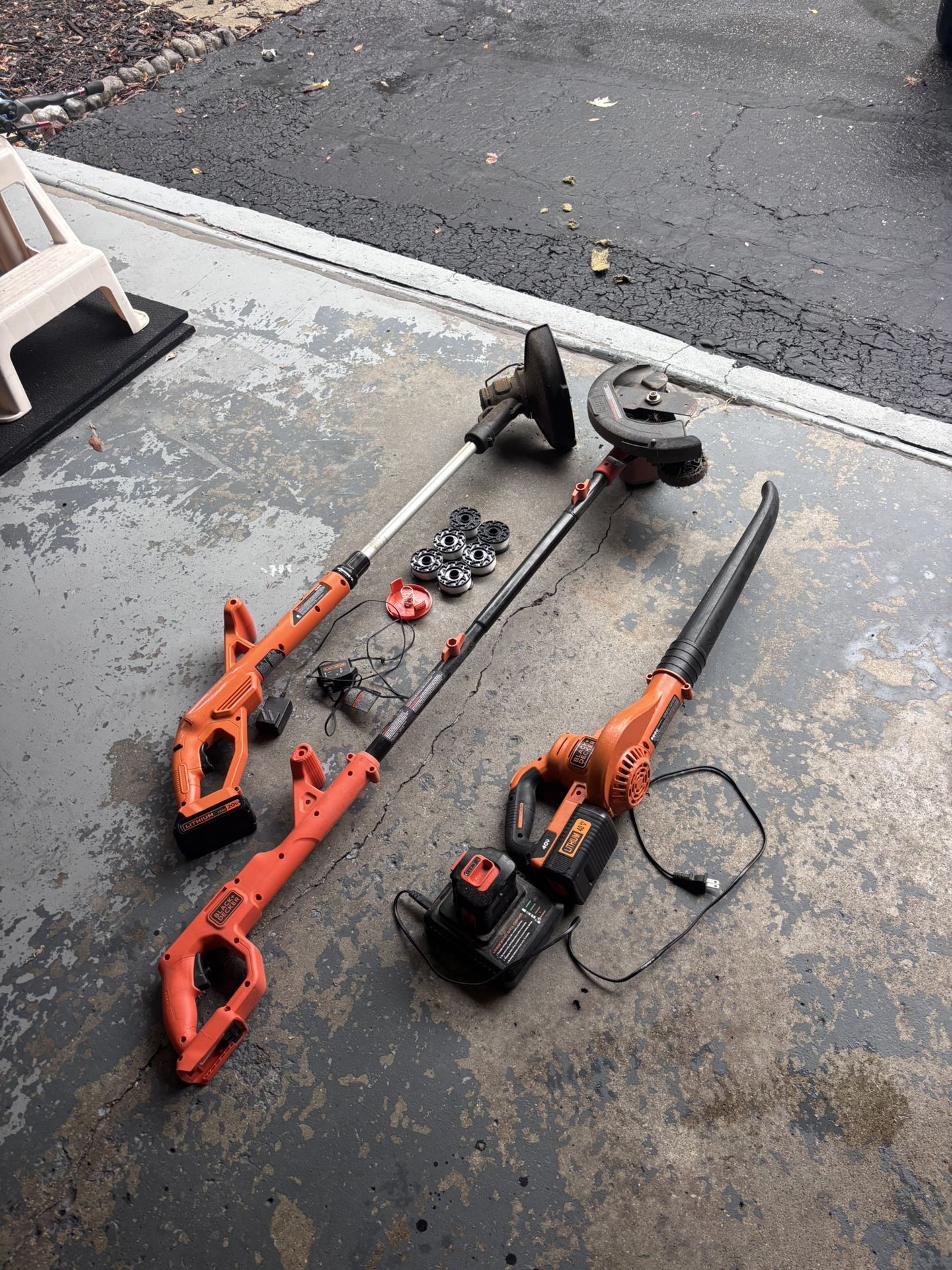 Black + Decker battery yard equipment