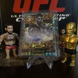 2025 TOPPS Chrome Ilia Topuria Auto Aqua Geometric Refractor