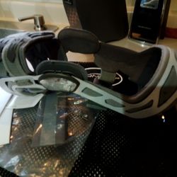 KNEE BRACE  (right knee only)