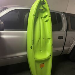 Lifetime Wave Kayak 