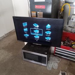 Philips 32' Flat Screen TV $20