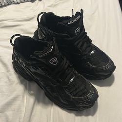 New balenciaga runners, black size 8 EUR 41