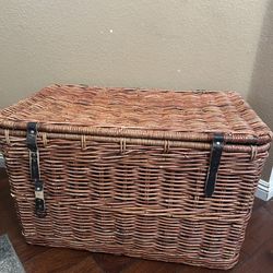 Wicker storage trunk