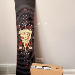 Arbor Snowboard 140 With New Arbor Bindings 
