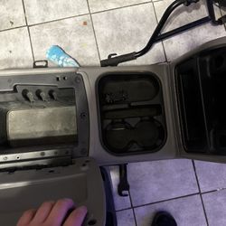 Center Console 03 Suburban 1500 