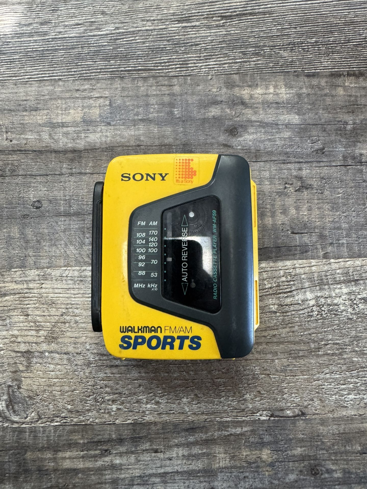 Vintage Sony Walkman Sports WM-AF59 – Yellow Cassette Player & FM/AM Radio – Works Great!