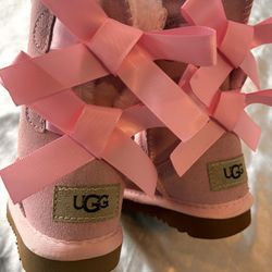 Pink Uggs Sz 6c