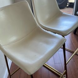 2 / Bar Stool