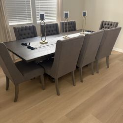 Dining table like new