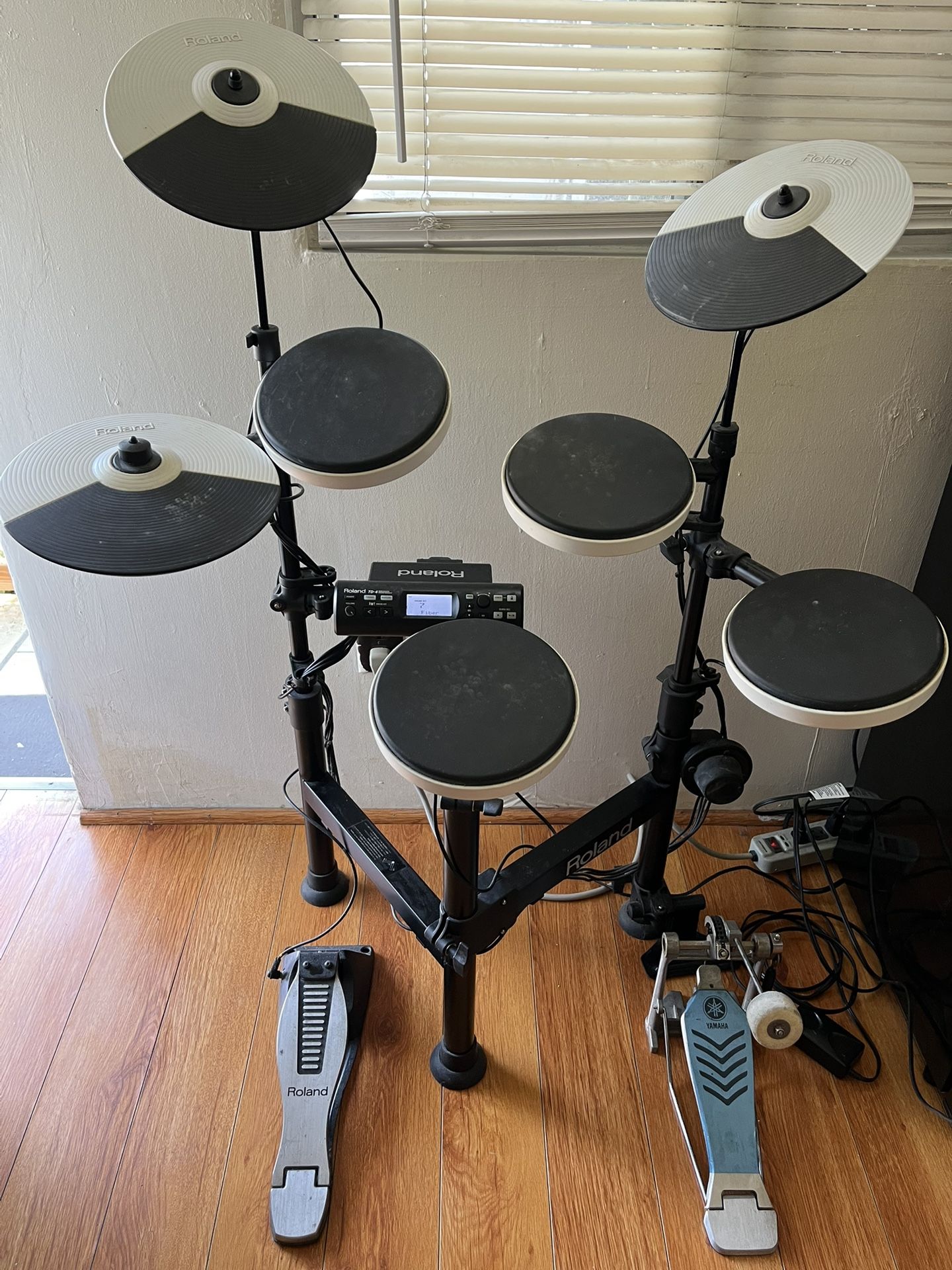 Roland TD-4 Portable Drums