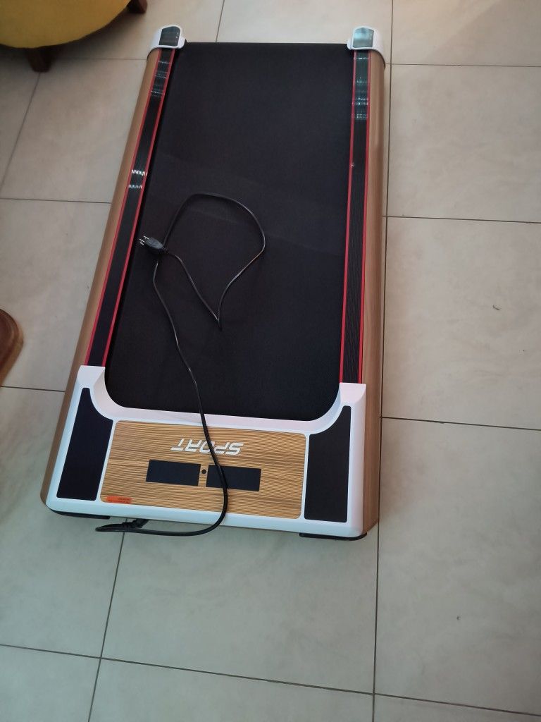Walking Pad Treadmill Under Desk Treadmil  Weight capacity is 330 Ibs hardly used!