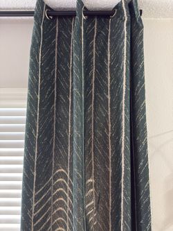 4 Green Jacquard Grommet Curtain Panel 84in