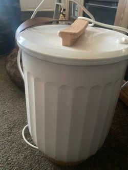 Like new towel warmer great condition