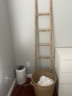 Blanket Ladder & Basket