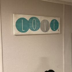 LOVE canvas Sign 