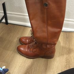 brown boots 