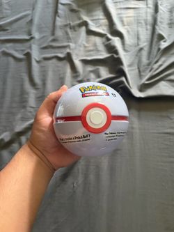 Pokemon Pokeball tin Q4