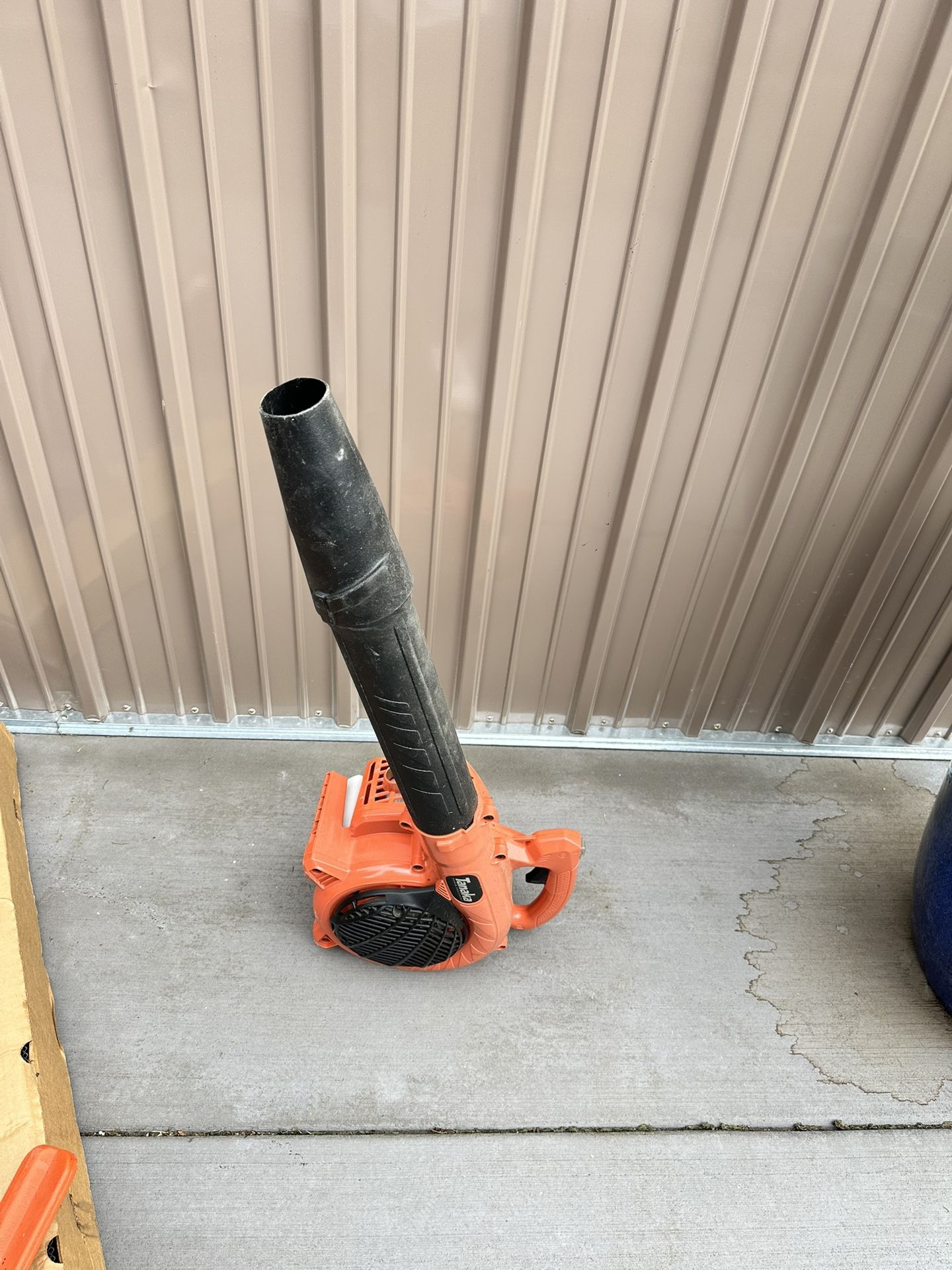Tanaka Gas Leaf Blower