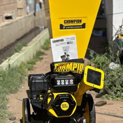 Champion Power
Equipment
3 in. Dia 224 cc 2-in-1 Upright Gas Powered Wood Chipper Shredder
