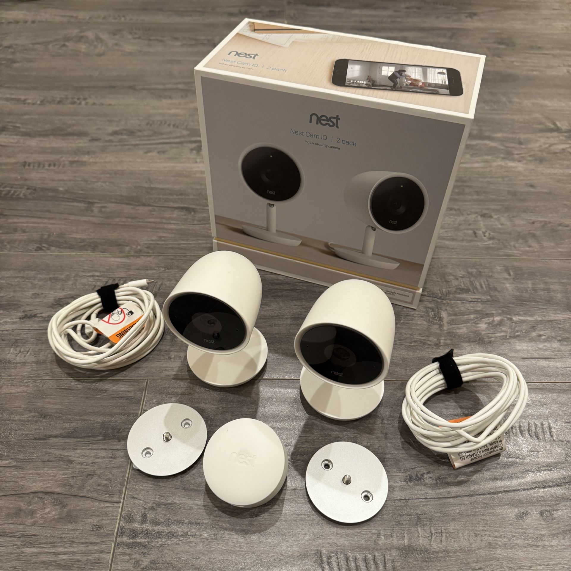 Google Nest Cam IQ (2 Pack / Indoor Security Cameras)