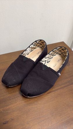 Toms