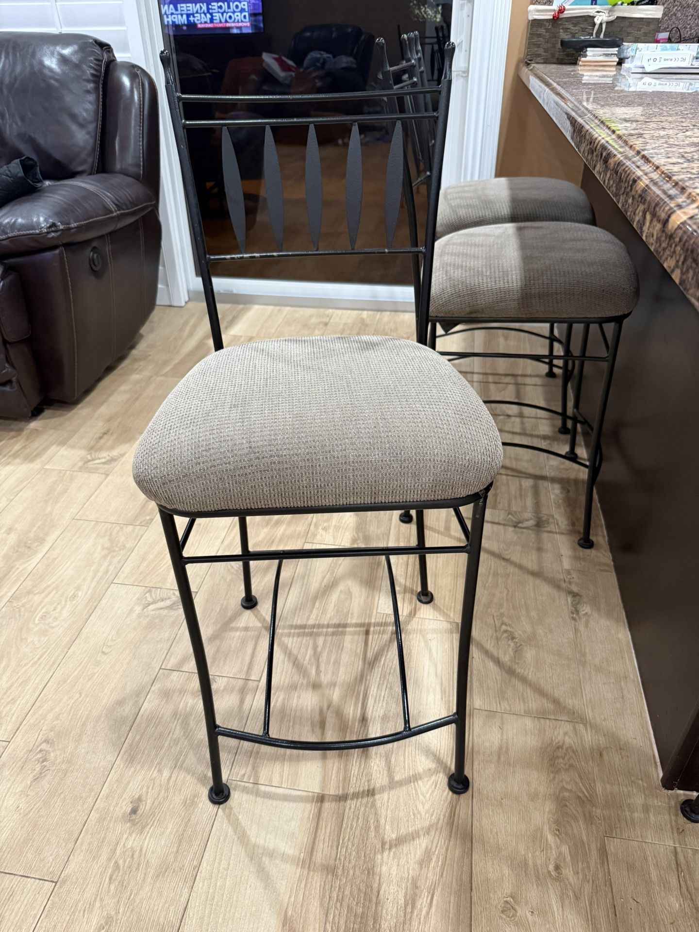 Bar / Counter Stools