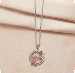 "MOM" Necklace