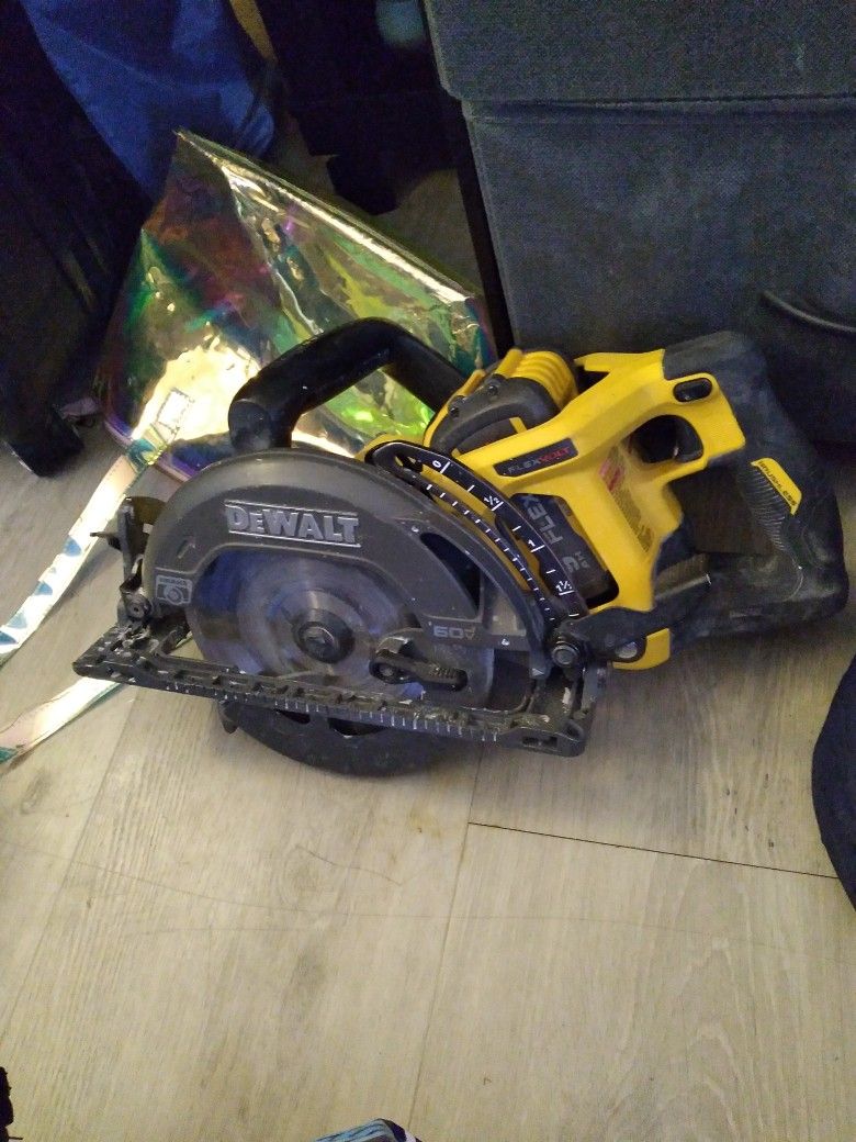 Dewalt flex Volt Brushless 60v