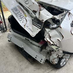 2017. Lexus. Is 200