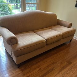 Bassett Couch