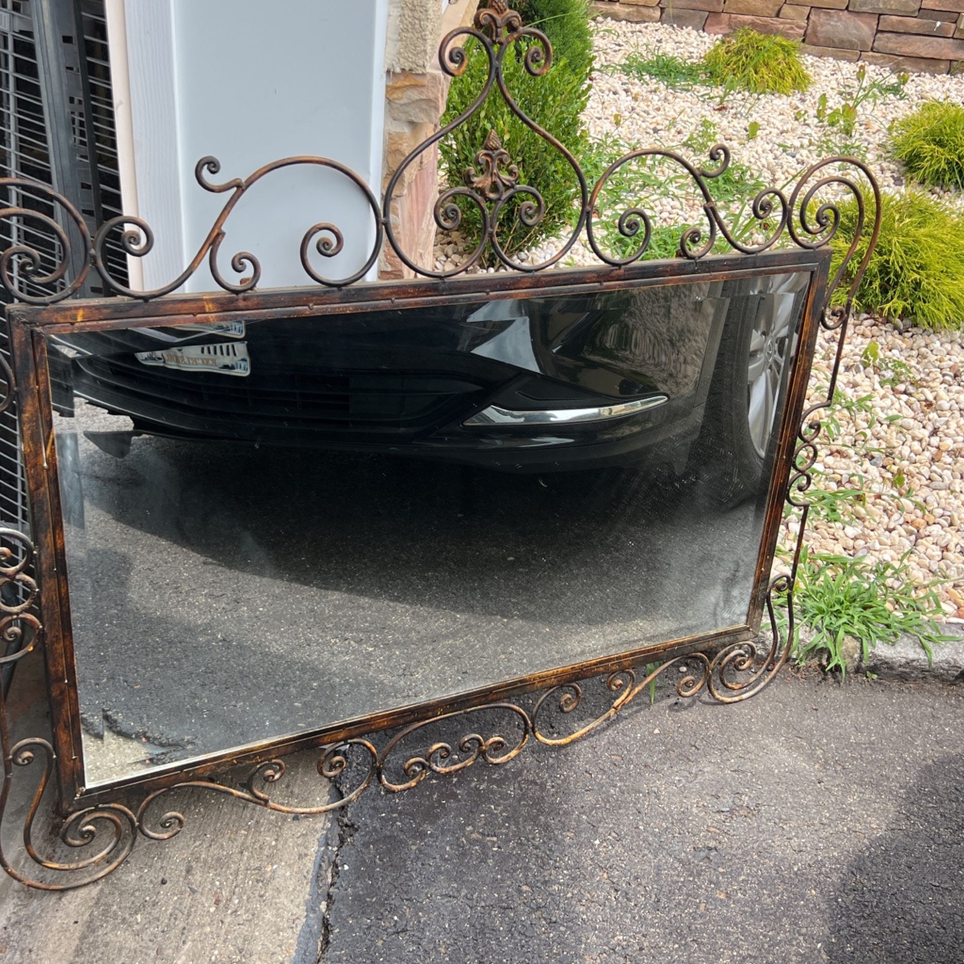 Very Heavy Mirror Solid Metal Frame Rust Can paint