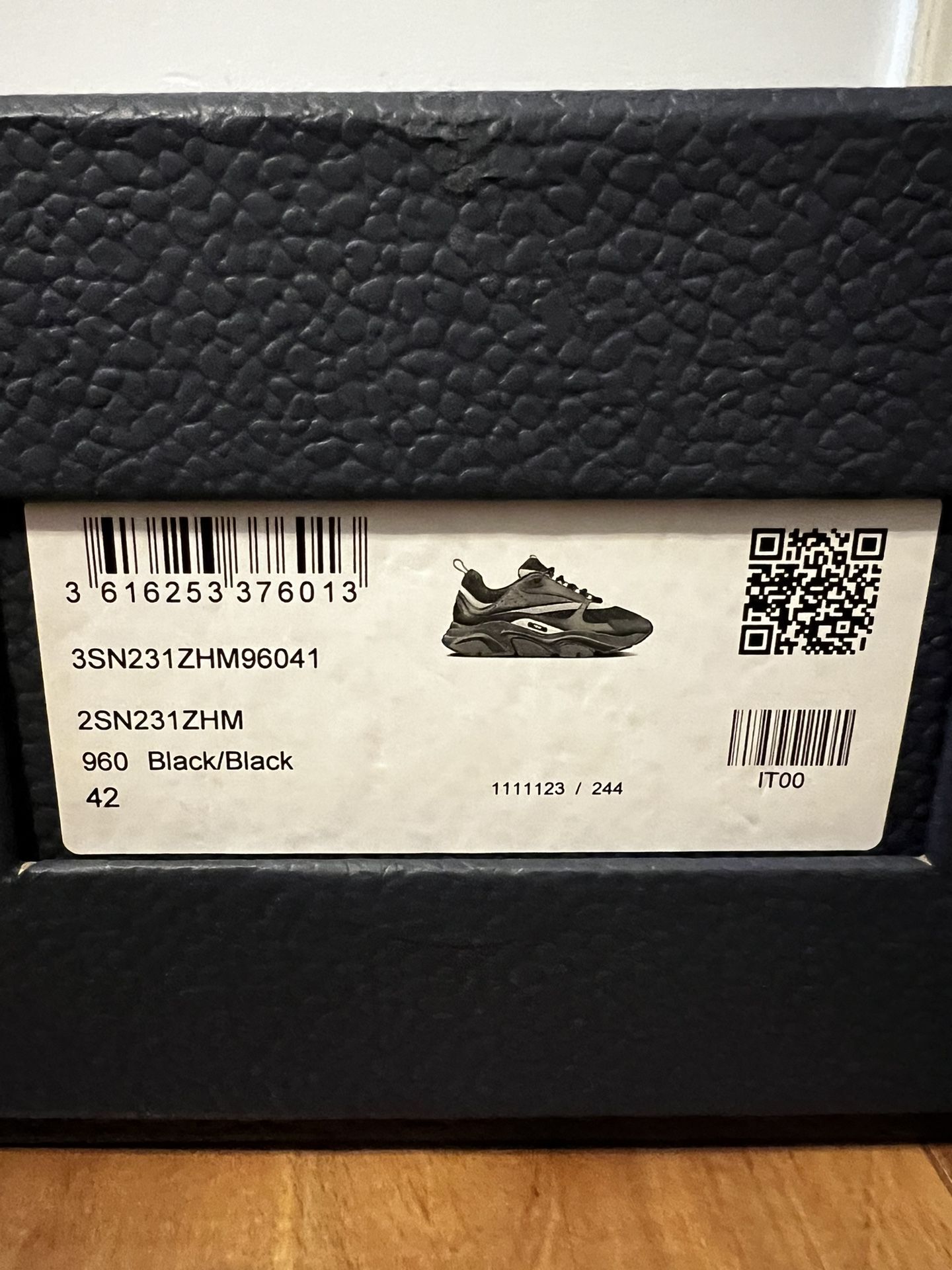 Dior B22