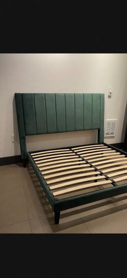 Green Velvet Channel Tufted Queen Platform Bed Frame