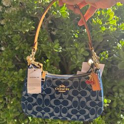 Coach Teri Shoulder Bag In Signature Denim