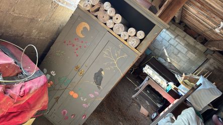 Computer dresser?