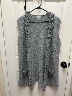Gray Knit Sleeveless Cardigan Vest with Fringe size M/L $5