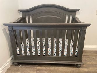 Baby crib