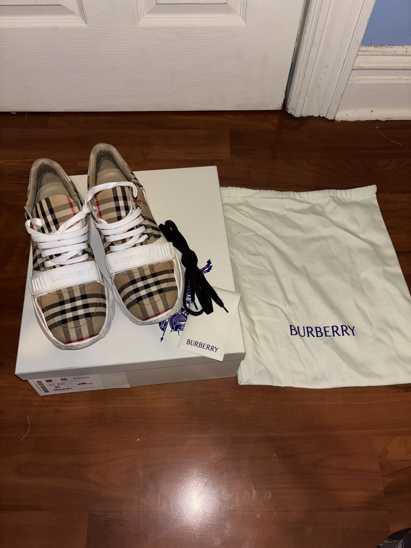 Burberry Shoes