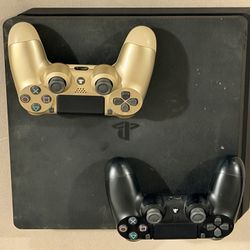 PS4 with 27 games! 200 firm