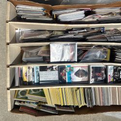 Collector Cards Baseball MLB , NBA,NFL , NHL and Pokémon .