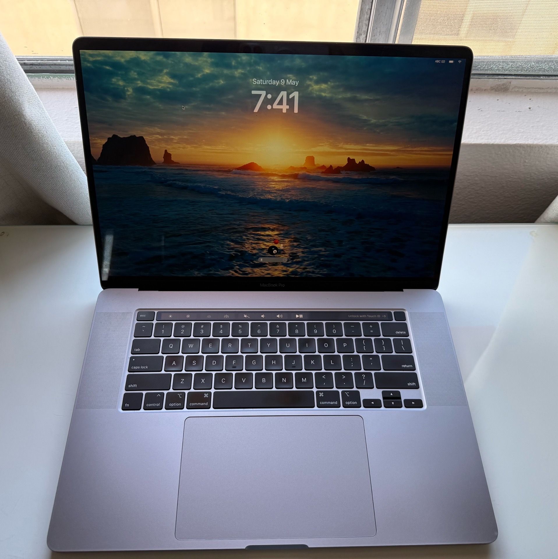MacBook Pro 16” i9 (2019) — 16GB/1TB — Space Gray