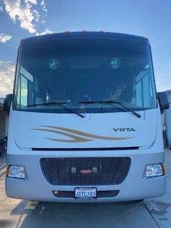 2011 Winnebago Vista 26P