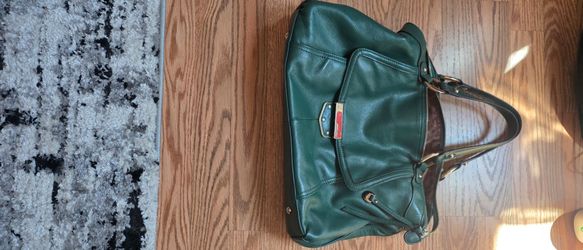 B makowsky green handbag