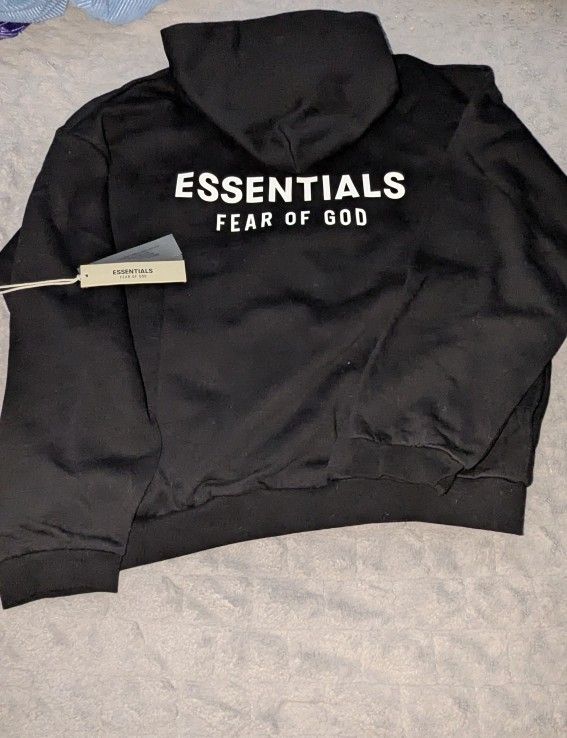 Essentials hoodie large black never worn (with tags)