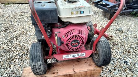 Post hole ouger machine